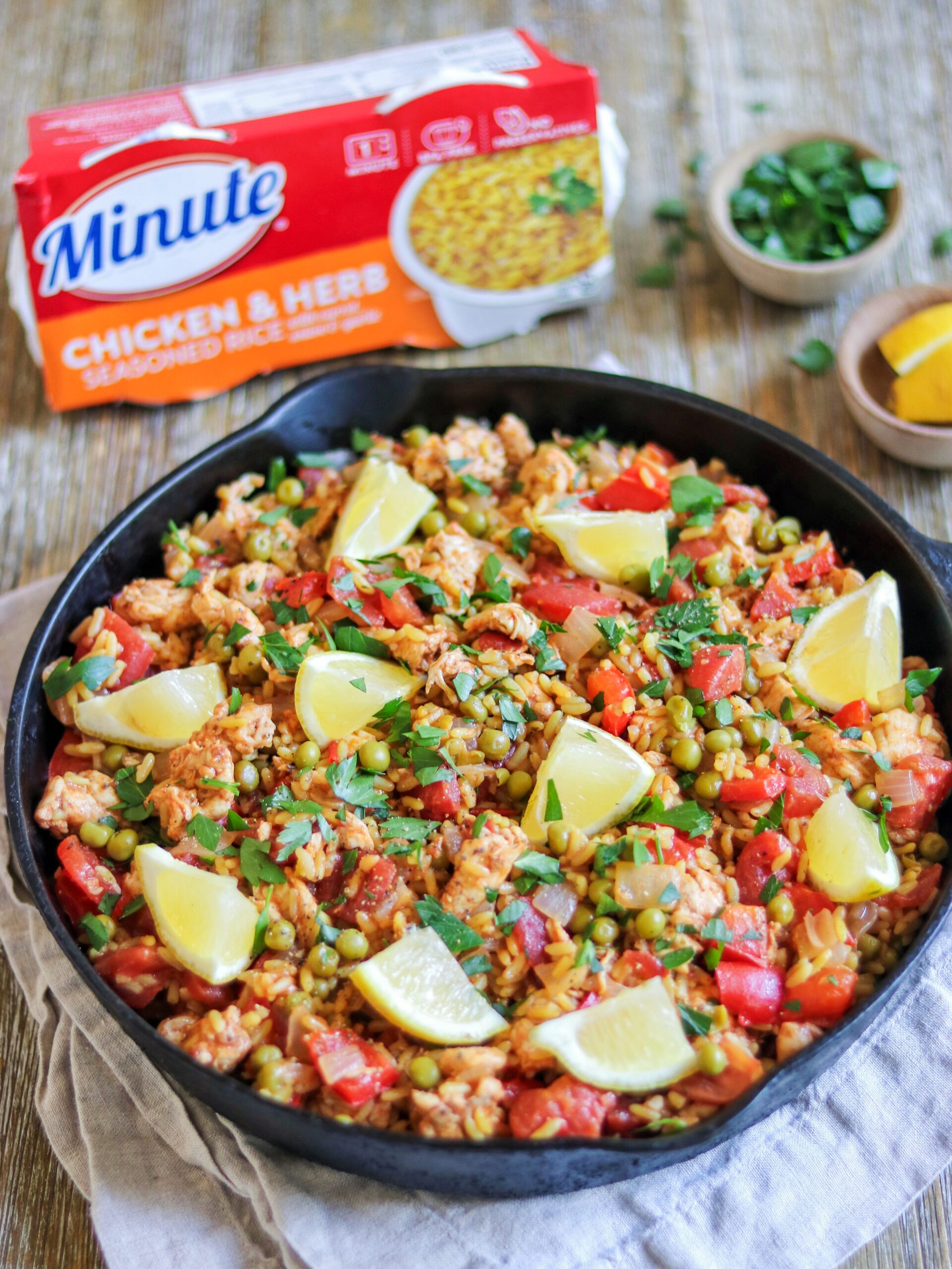 30-minute chicken paella