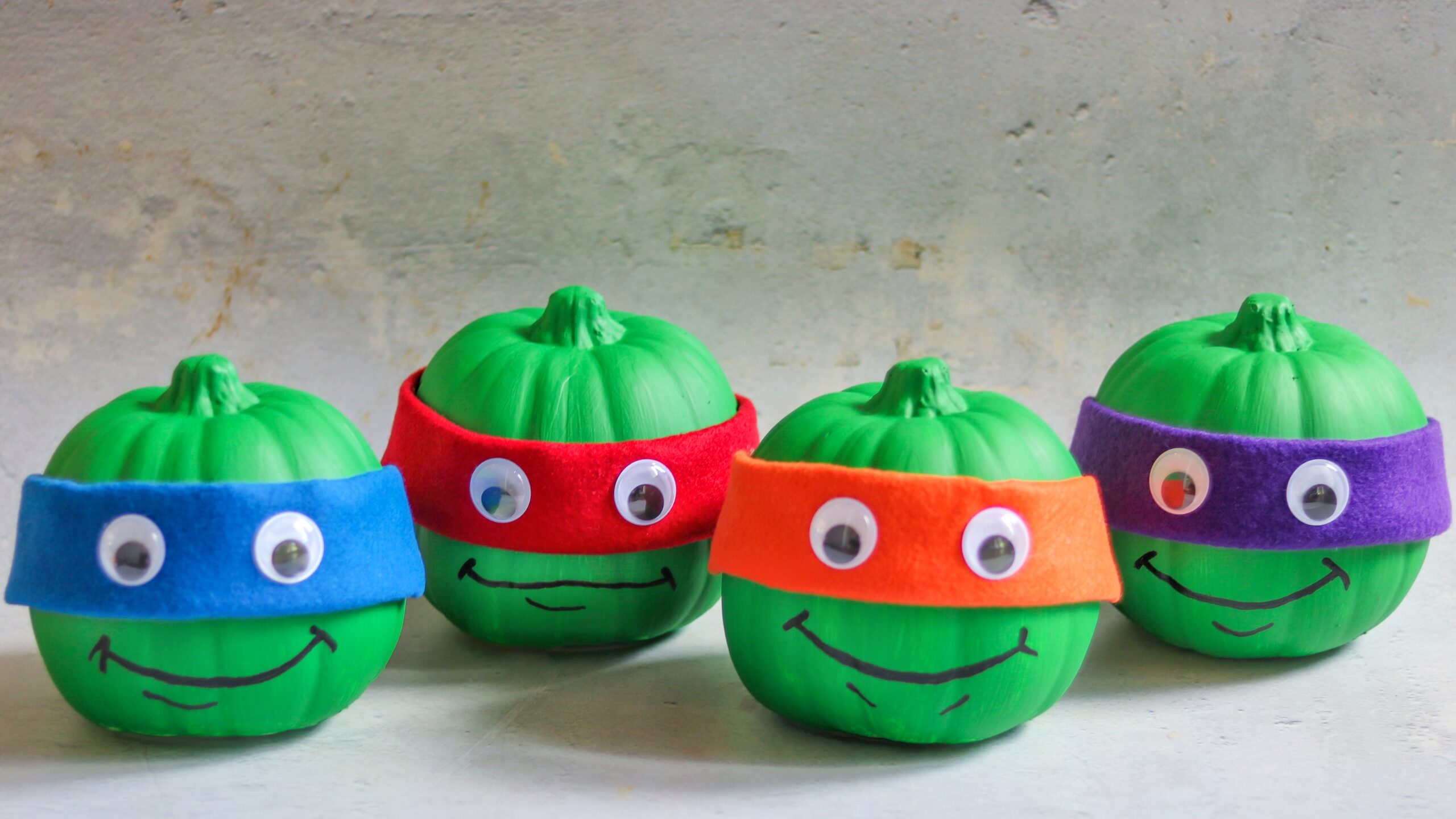 Teenage Mutant Ninja Turtles Pumpkin Craft (TMNT painted pumpkins)
