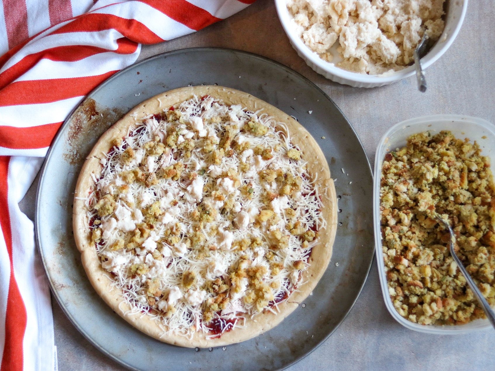 leftover Thanksgiving pizza recipe