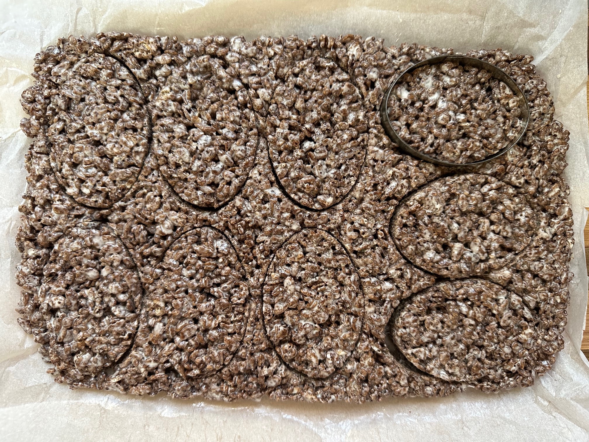 football Rice Krispie treats recipe