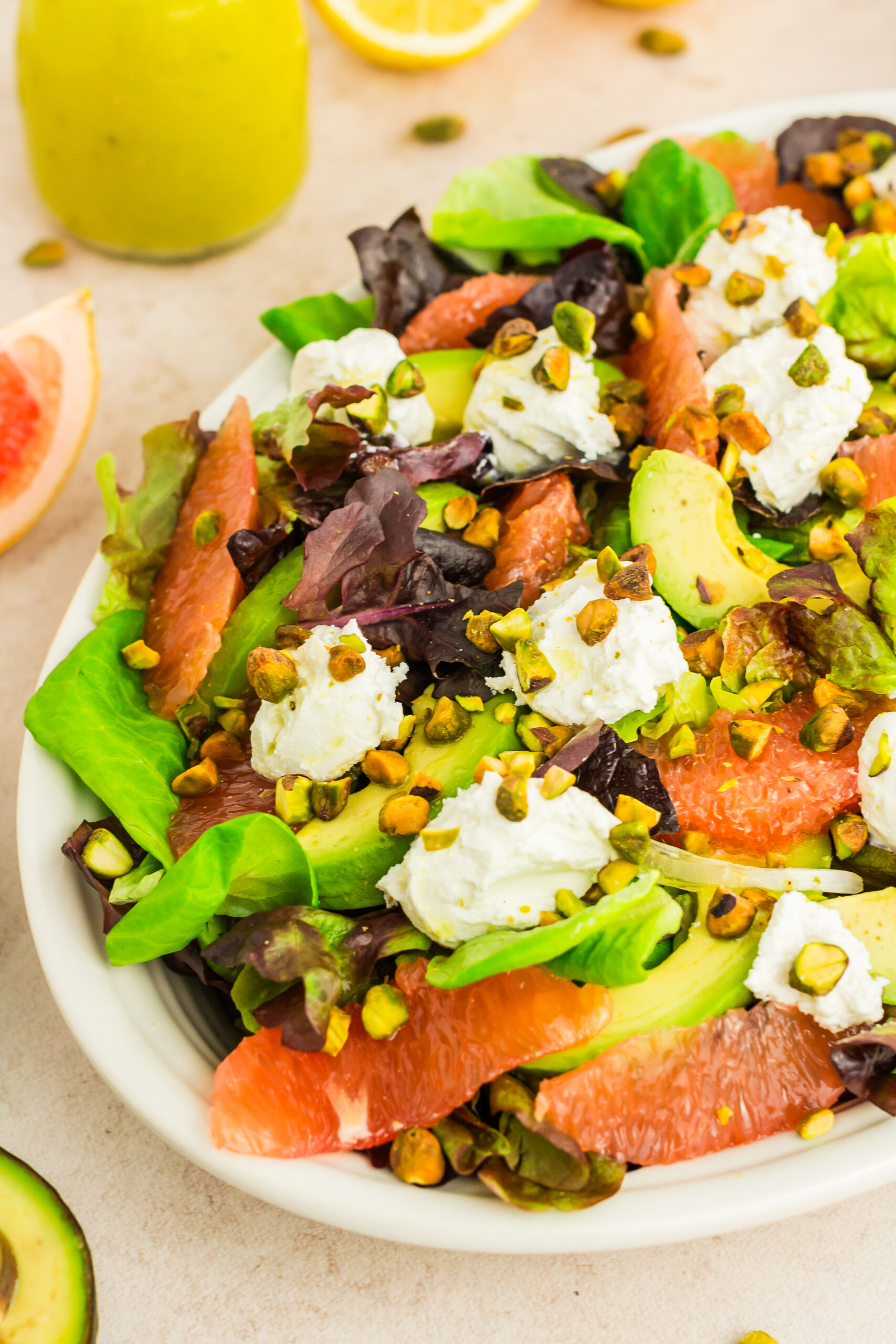 Grapefruit, Pistachios, and Goat Cheese Salad (grapefruit salad with pistachios)