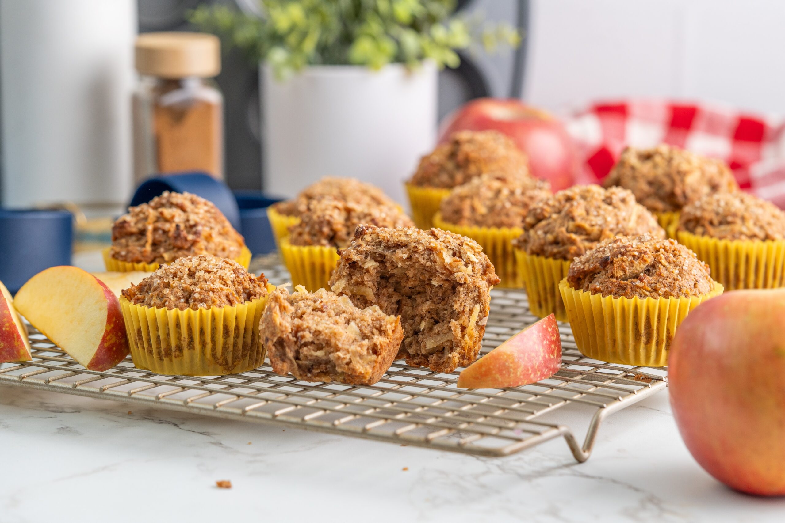 whole wheat apple cinnamon vegan muffins