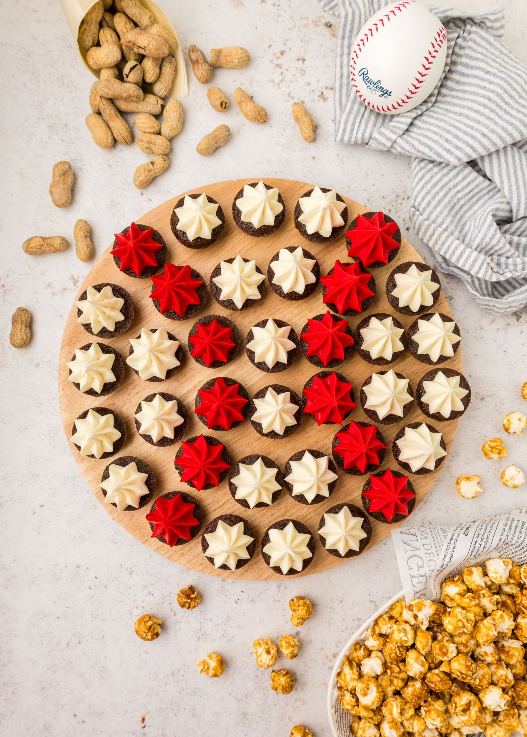 Baseball Brownie Bites recipe (delicious baseball themed desserts)