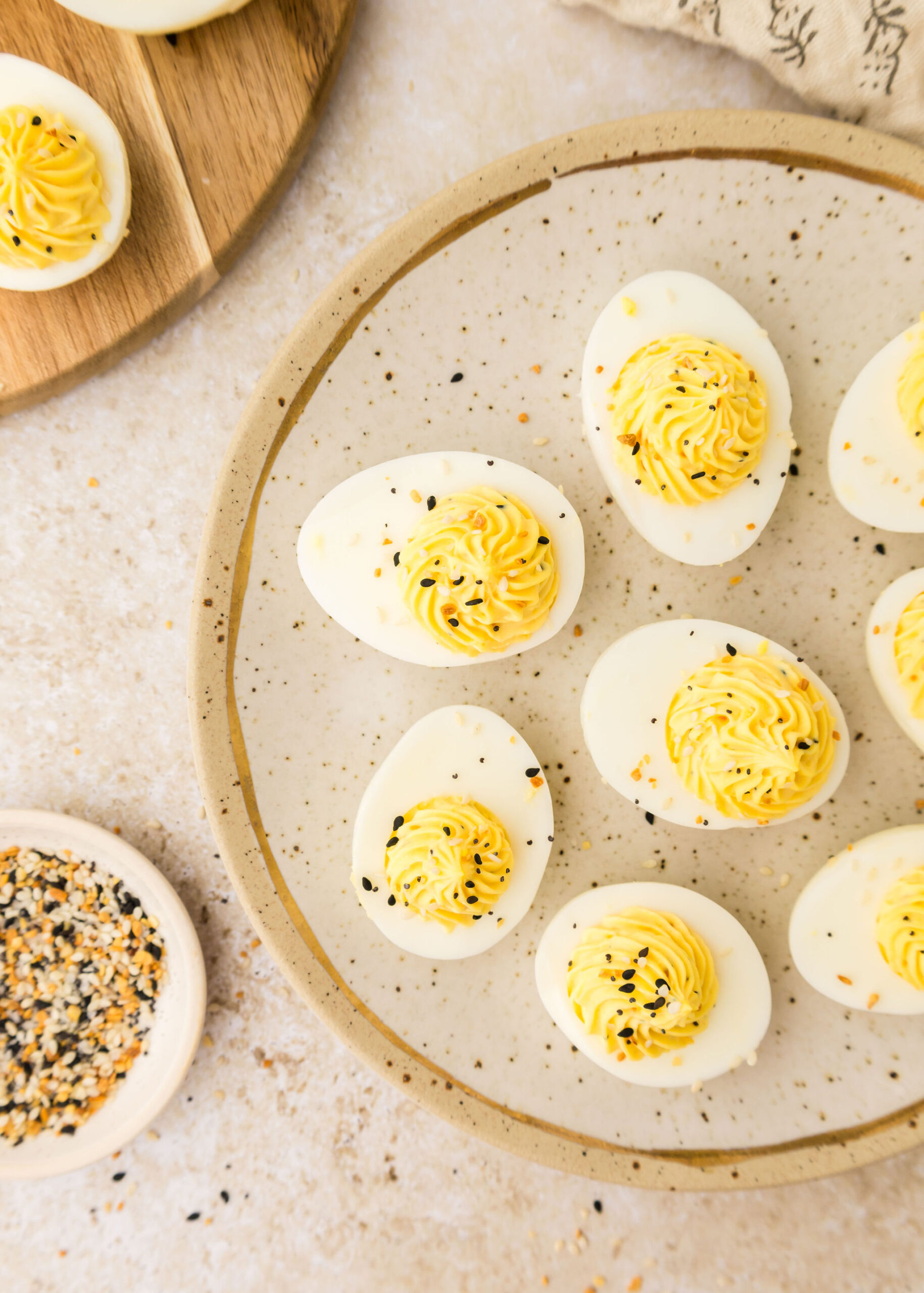 Everything Bagel Deviled Eggs recipe