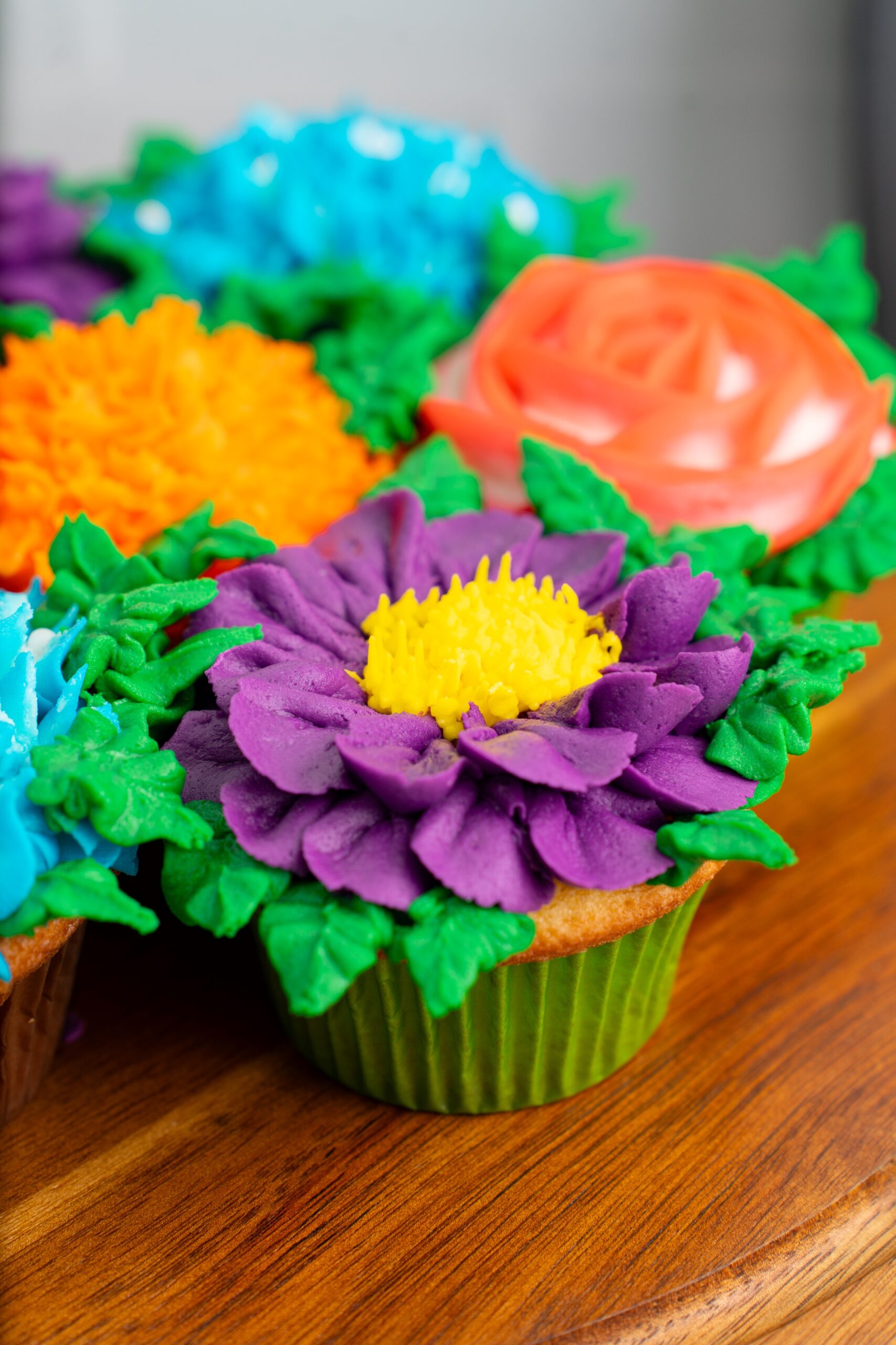floral cupcakes bouquet