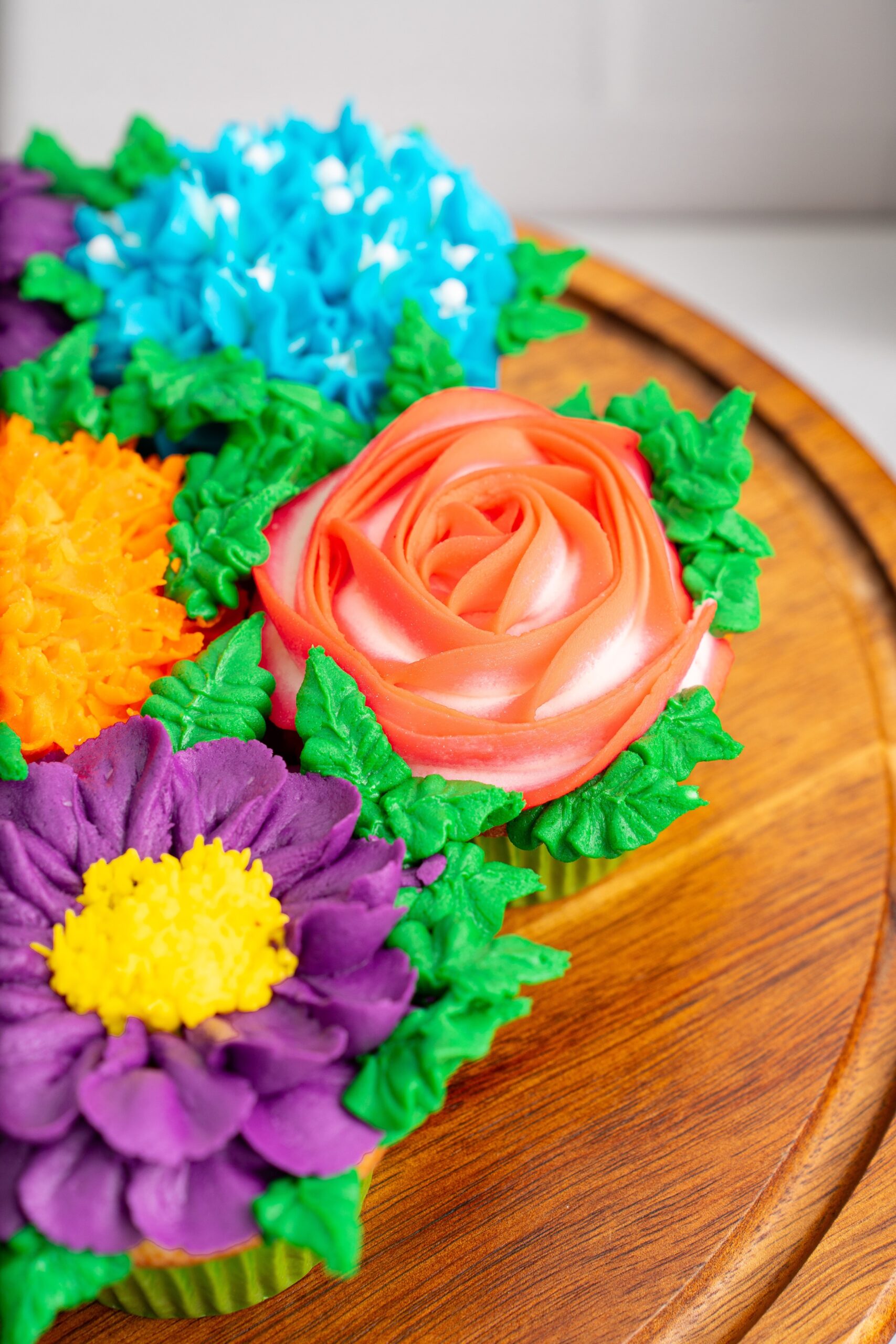 floral cupcakes bouquet