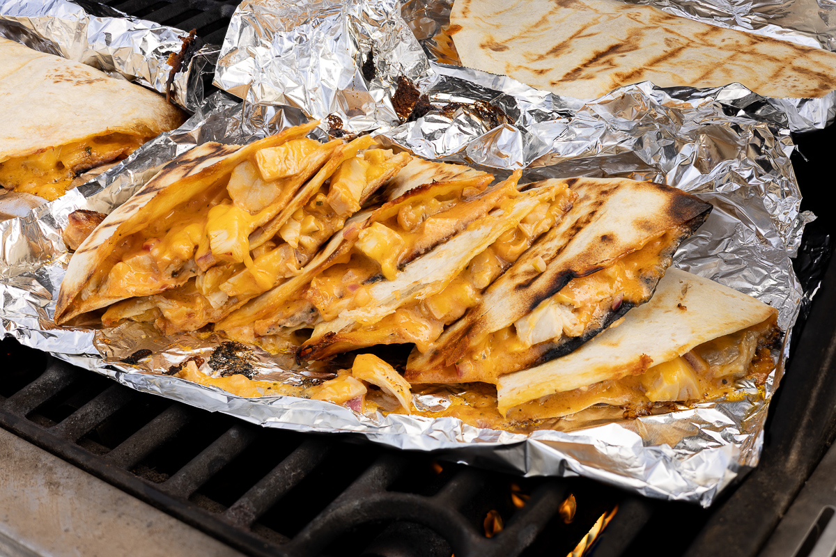 how to make quesadillas on the grill