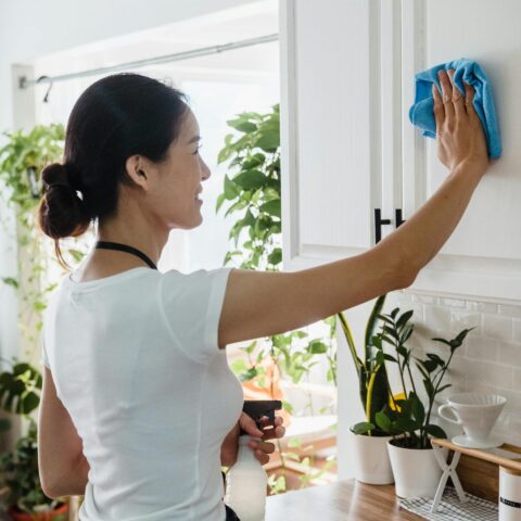 Top 10 Home Cleaning Hacks Every Busy Parent Should Know