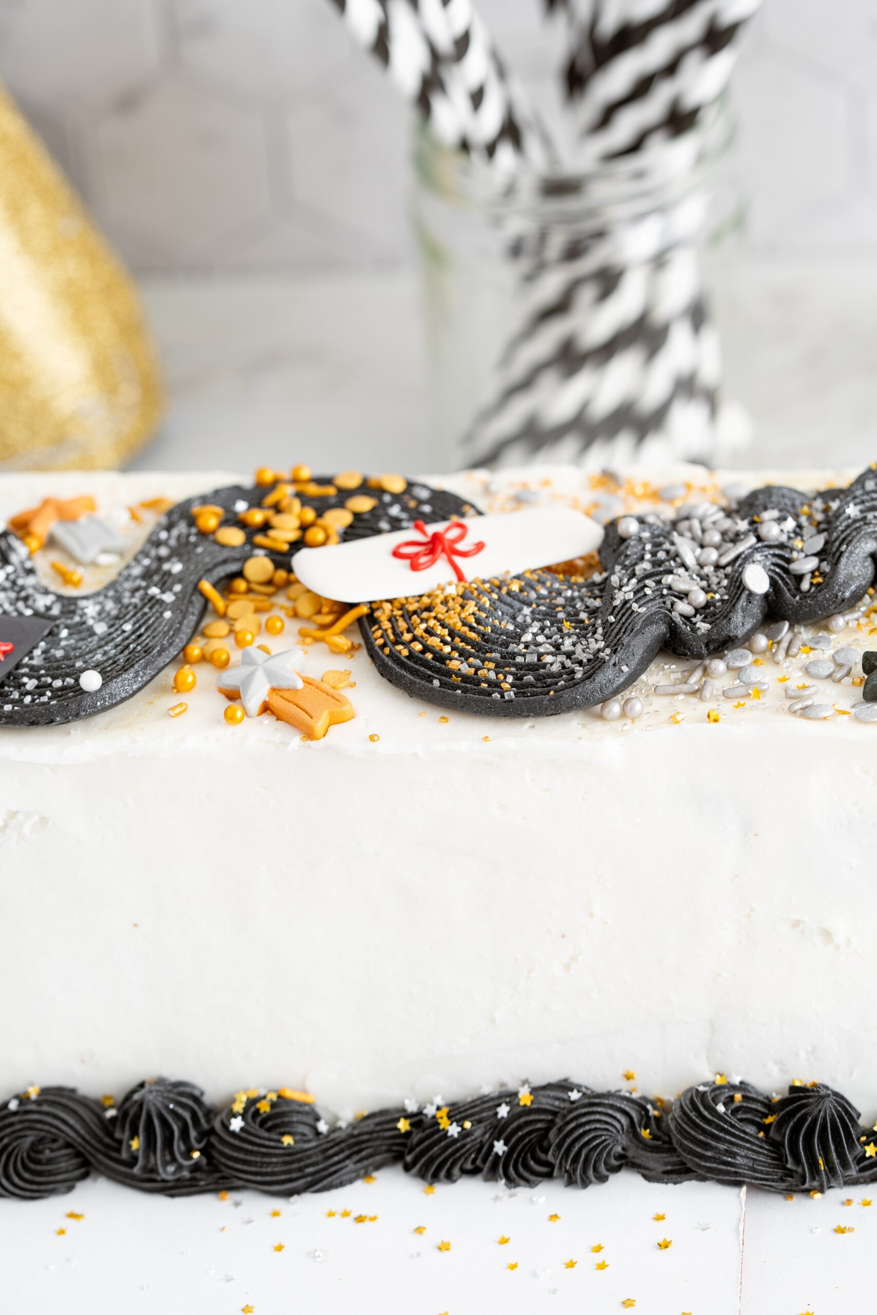 graduation centerpiece cakes