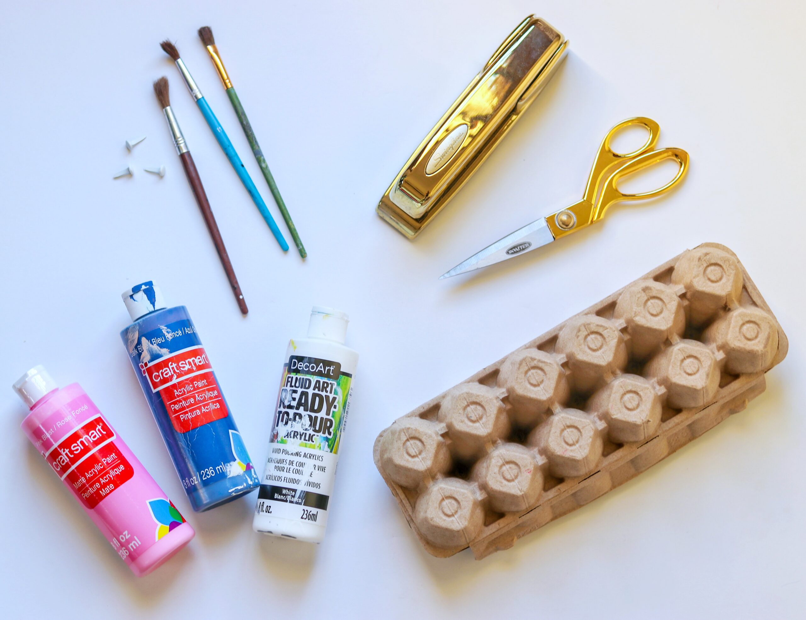 craft with egg cartons