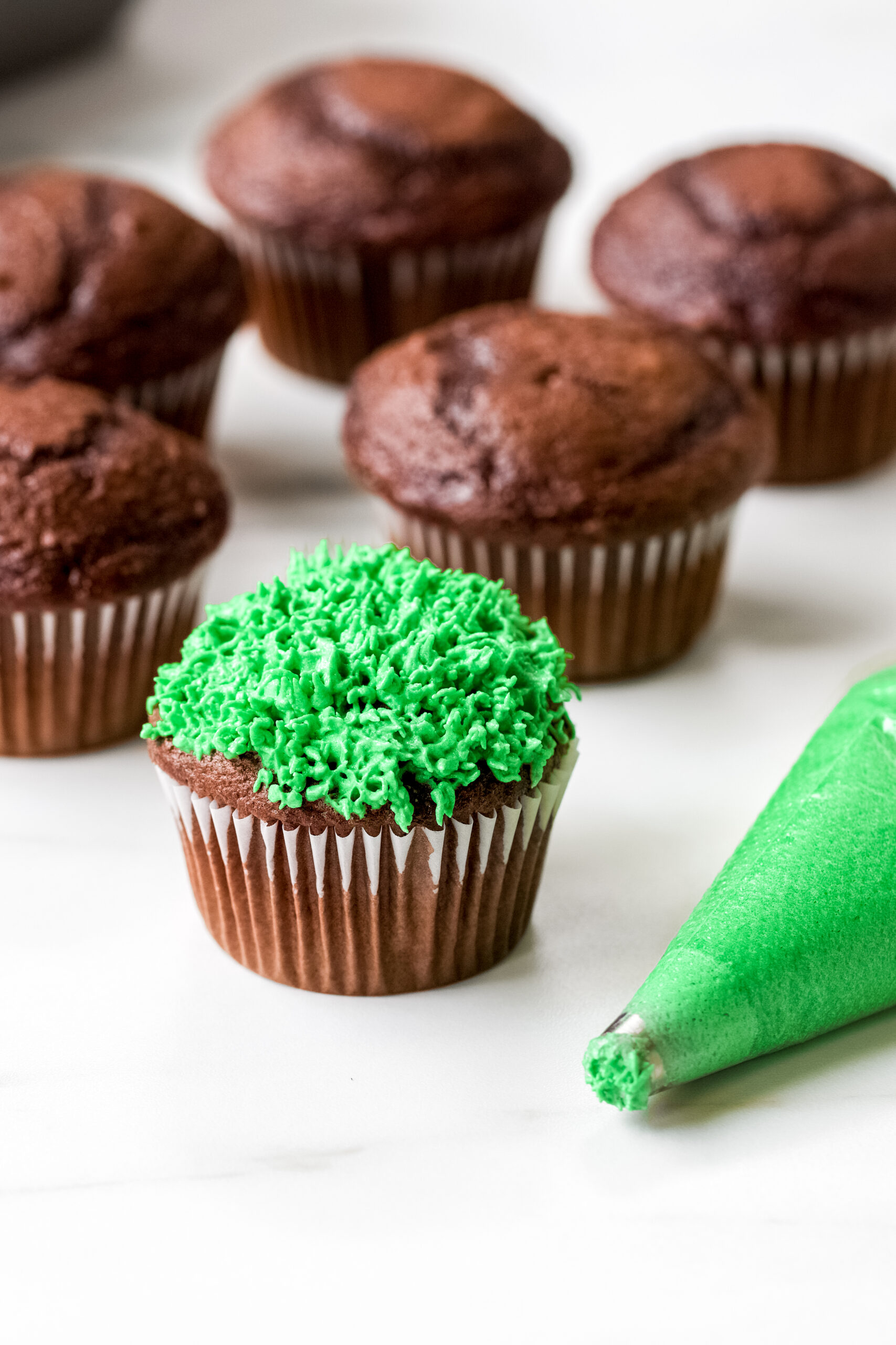 cupcakes football theme
