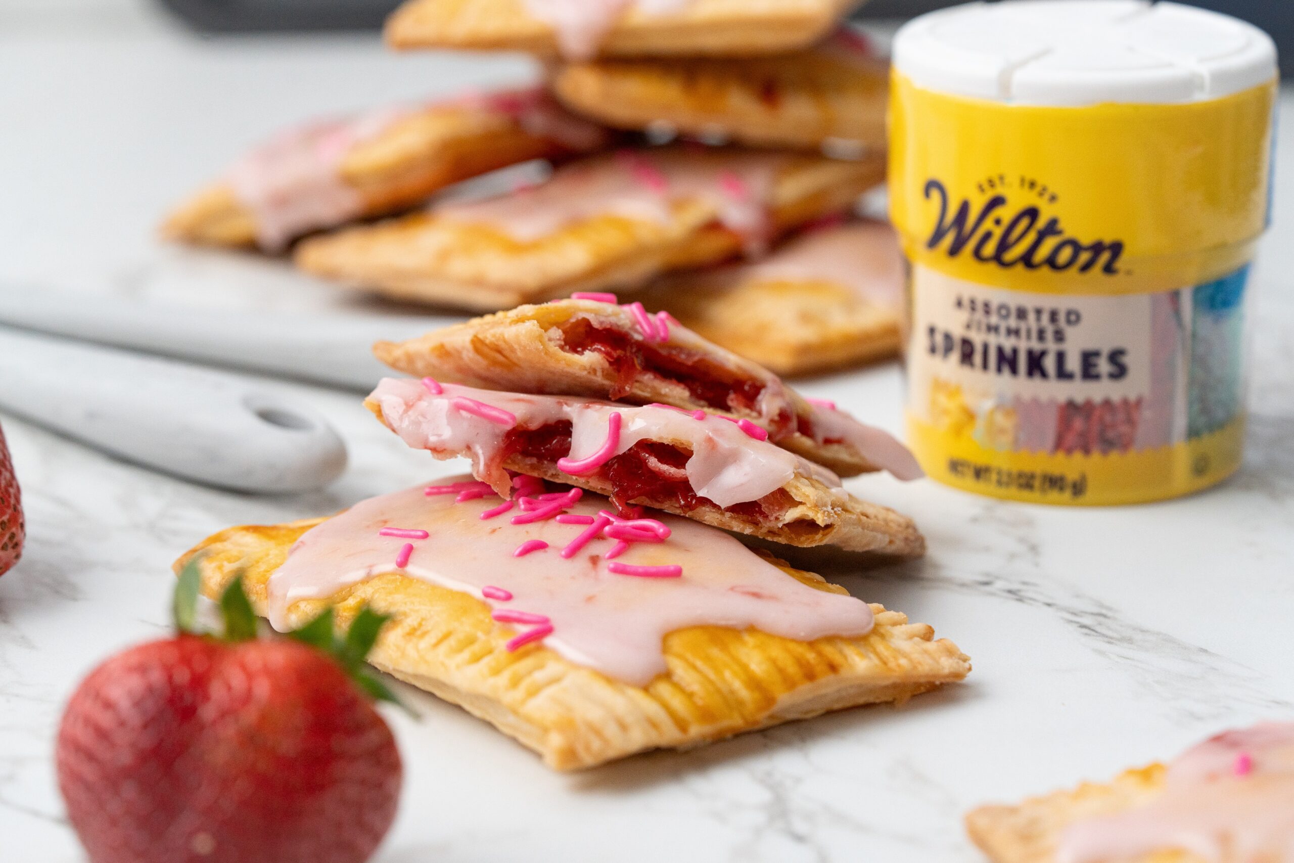 Homemade Strawberry Pop Tarts
