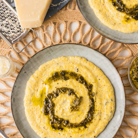 Creamy Pesto Polenta recipe (polenta al pesto)