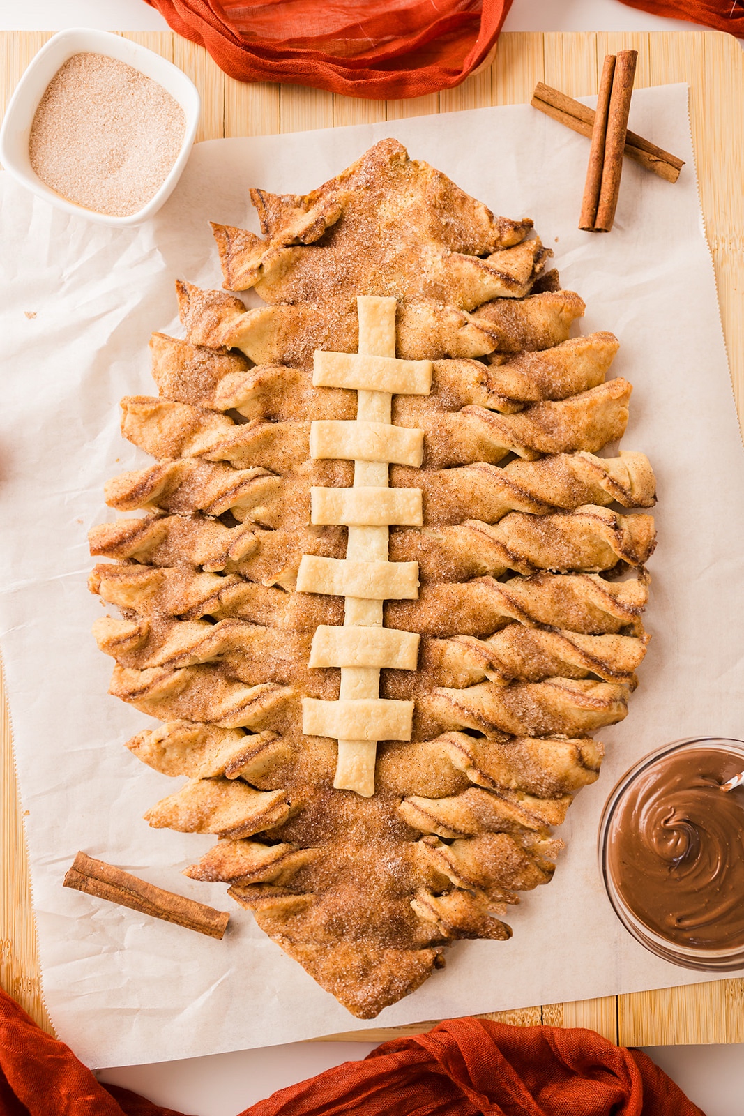 easy tailgate desserts: Pull-Apart Football Dessert