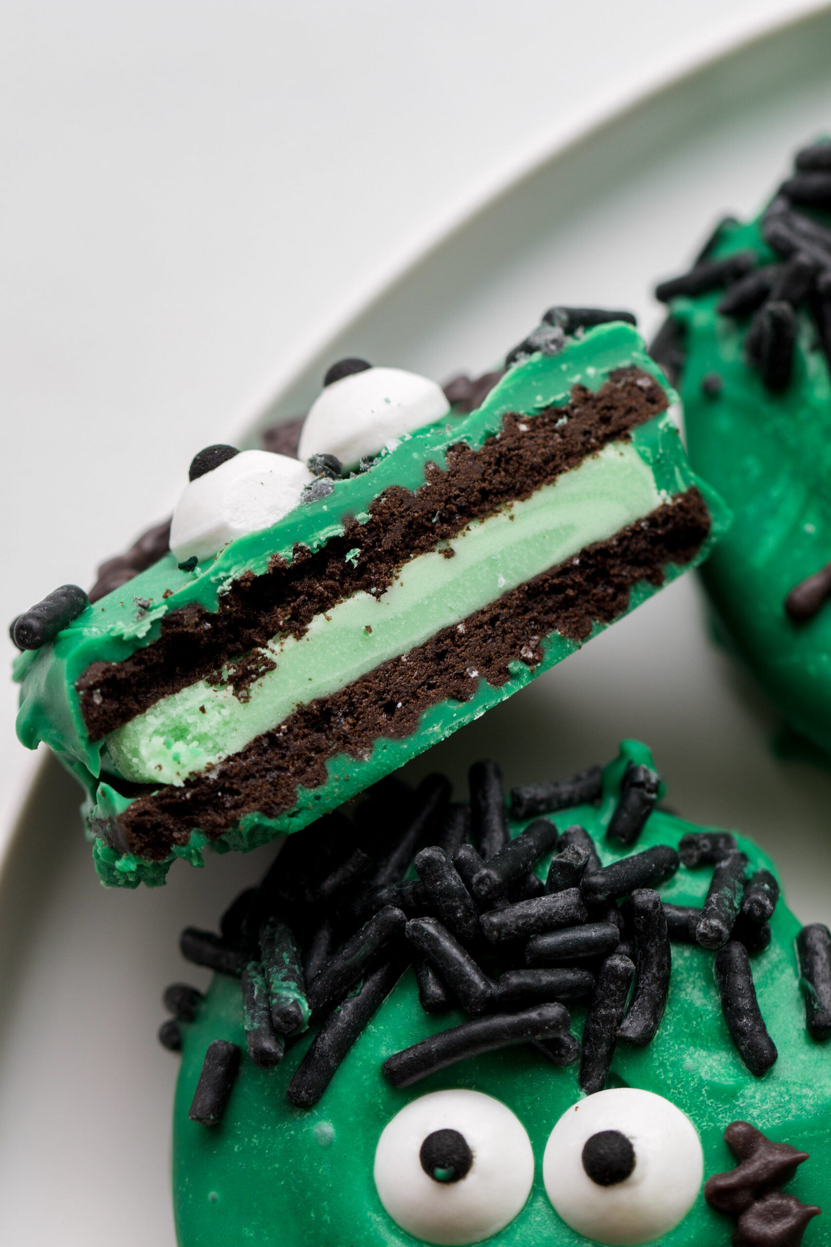 Halloween Oreo ideas: Mint Oreo Frankenstein’s Monsters (Halloween decorated Oreo cookies)