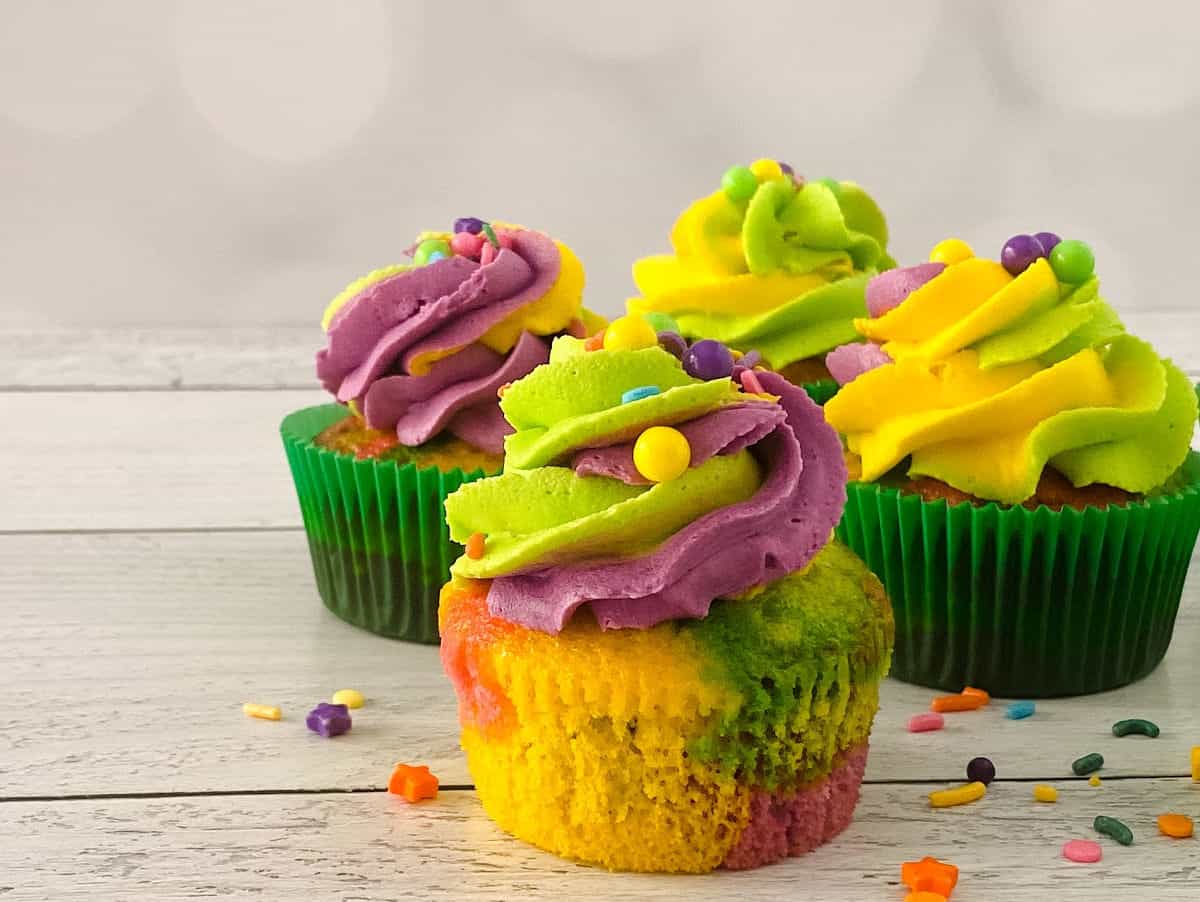 Mardi Gras party food ideas: Mardi Gras cupcakes