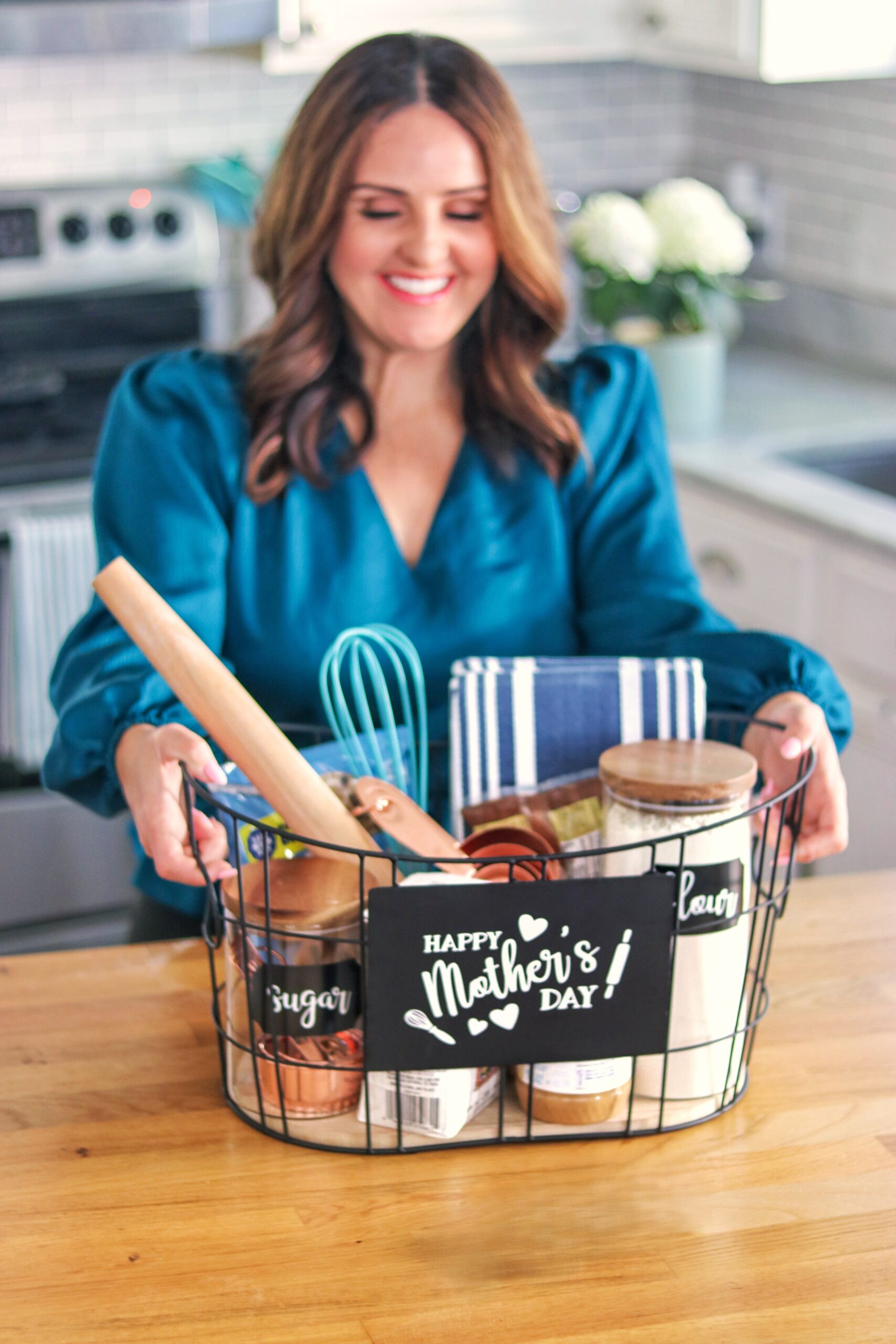 Mothers Day gift basket ideas: baking themed gift basket