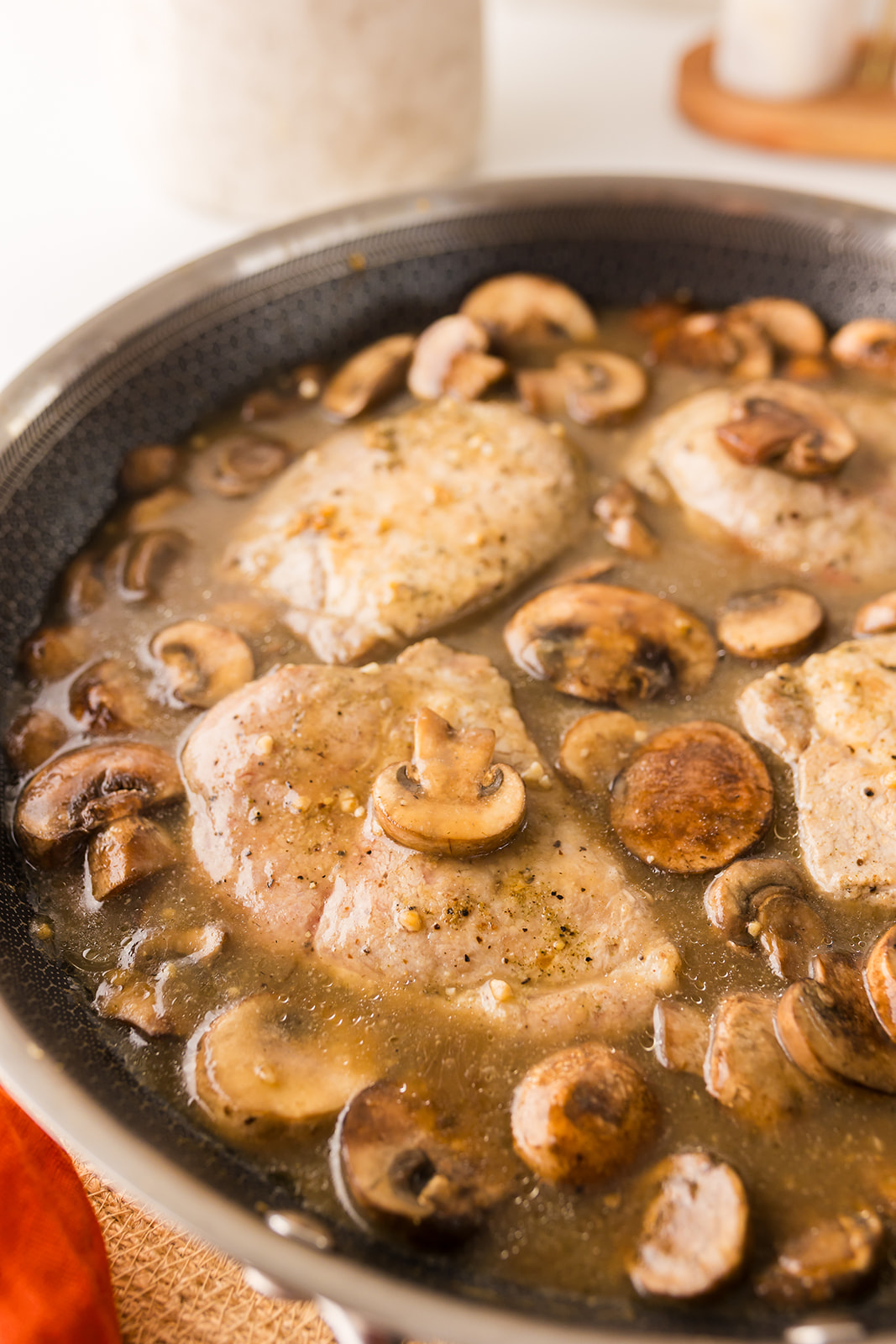 Sauteed Pork Chops with Mushrooms