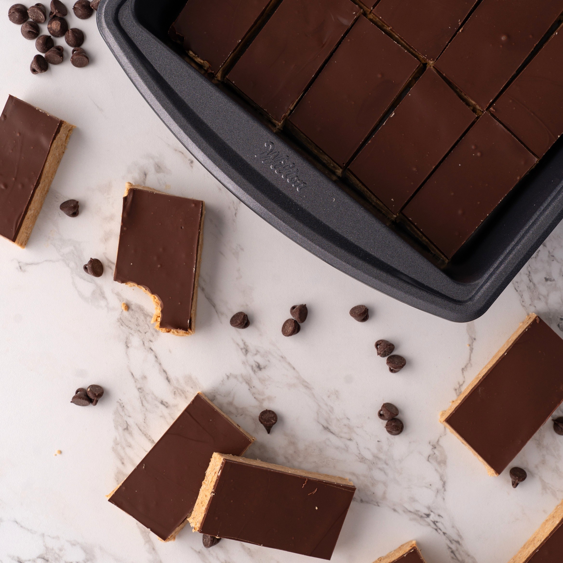 homemade protein bars with peanut butter