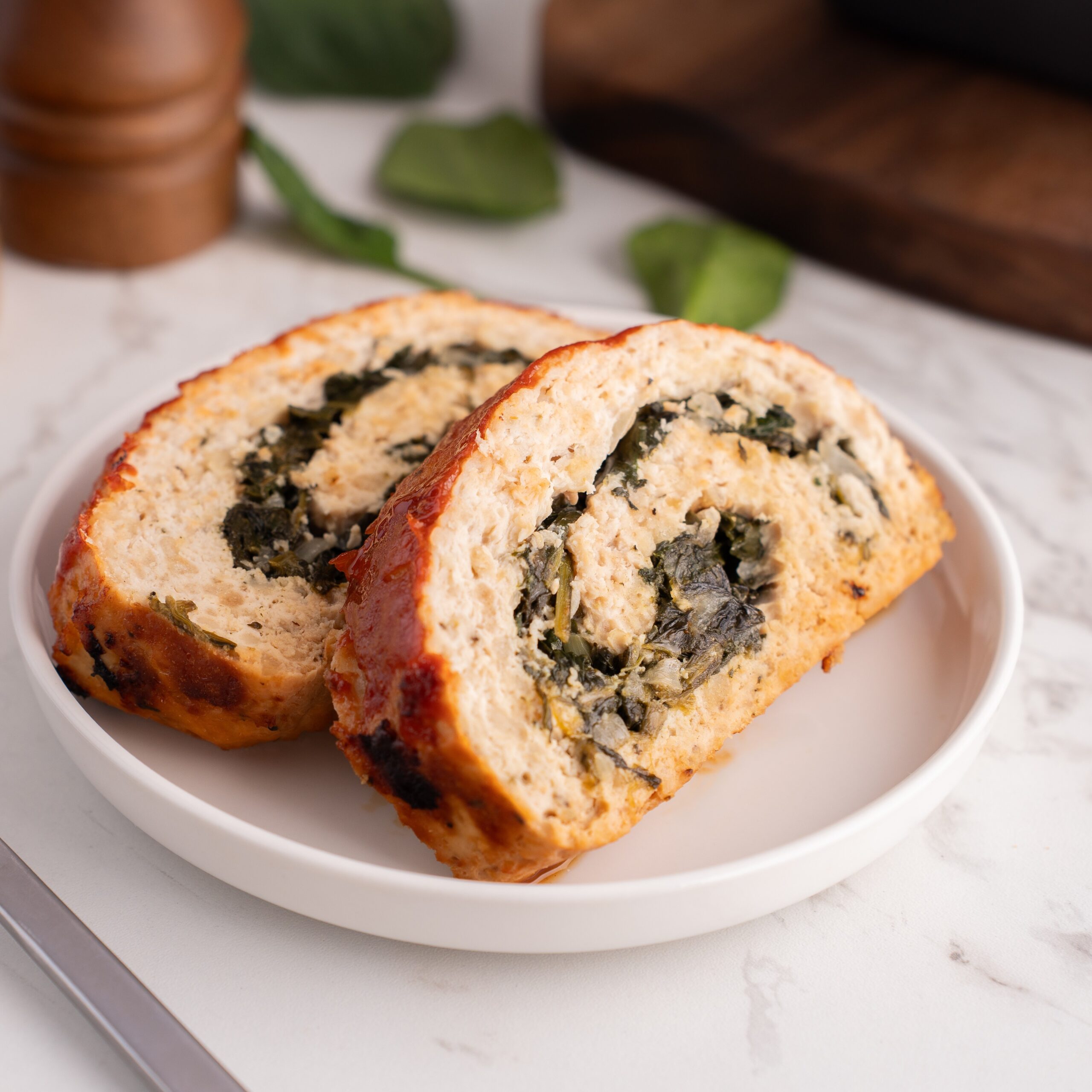 chicken meatloaf recipes: Spinach-Stuffed Chicken Meatloaf