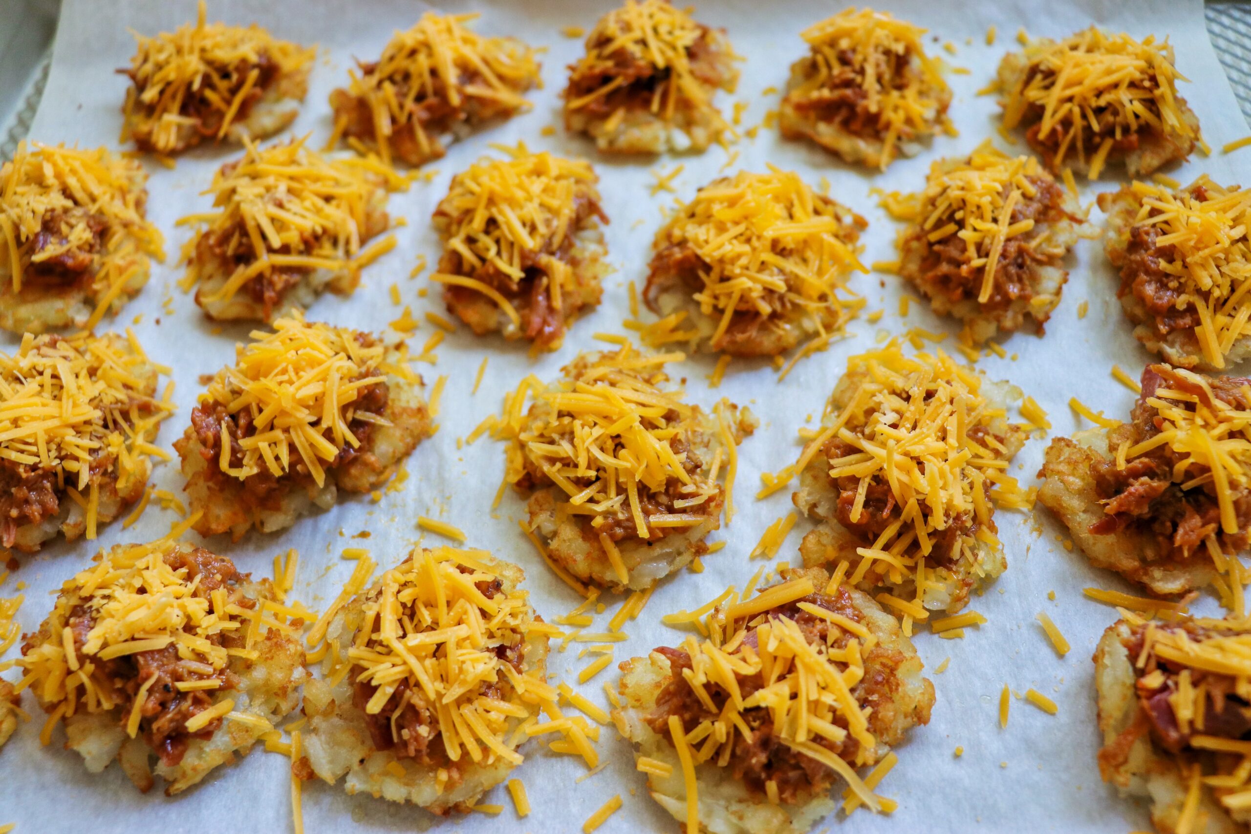 pulled pork tater tots appetizer