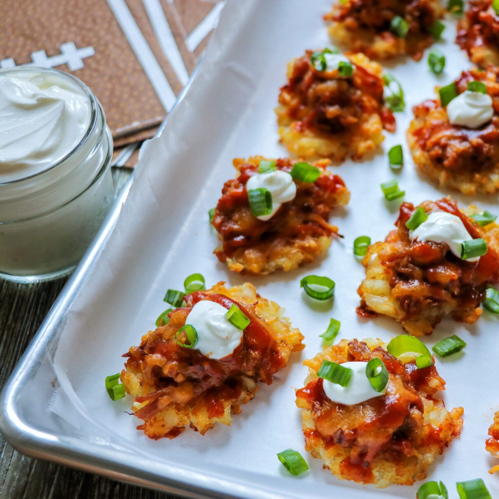 pulled pork potato skins using tater tots