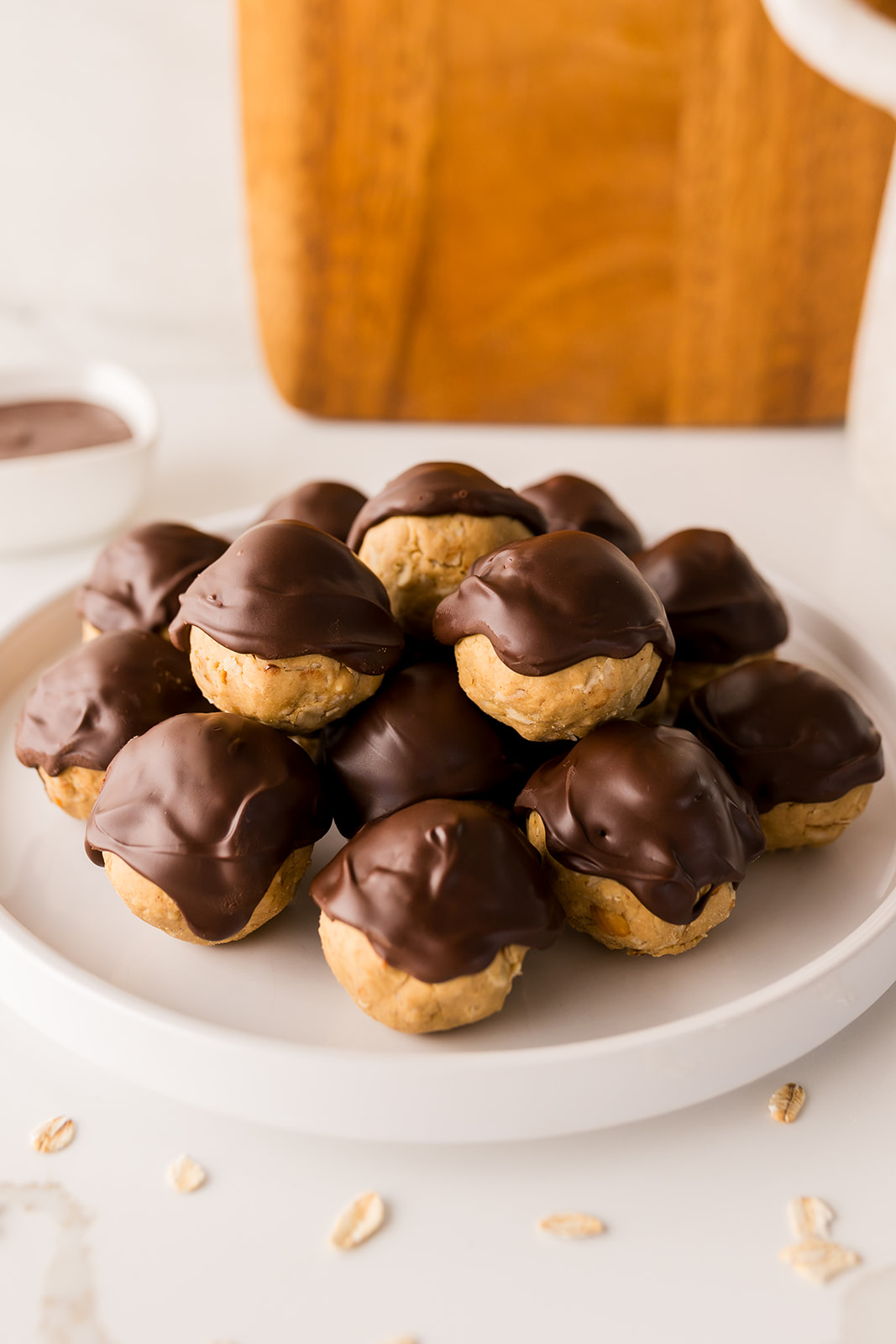 no bake chocolate peanut butter protein balls