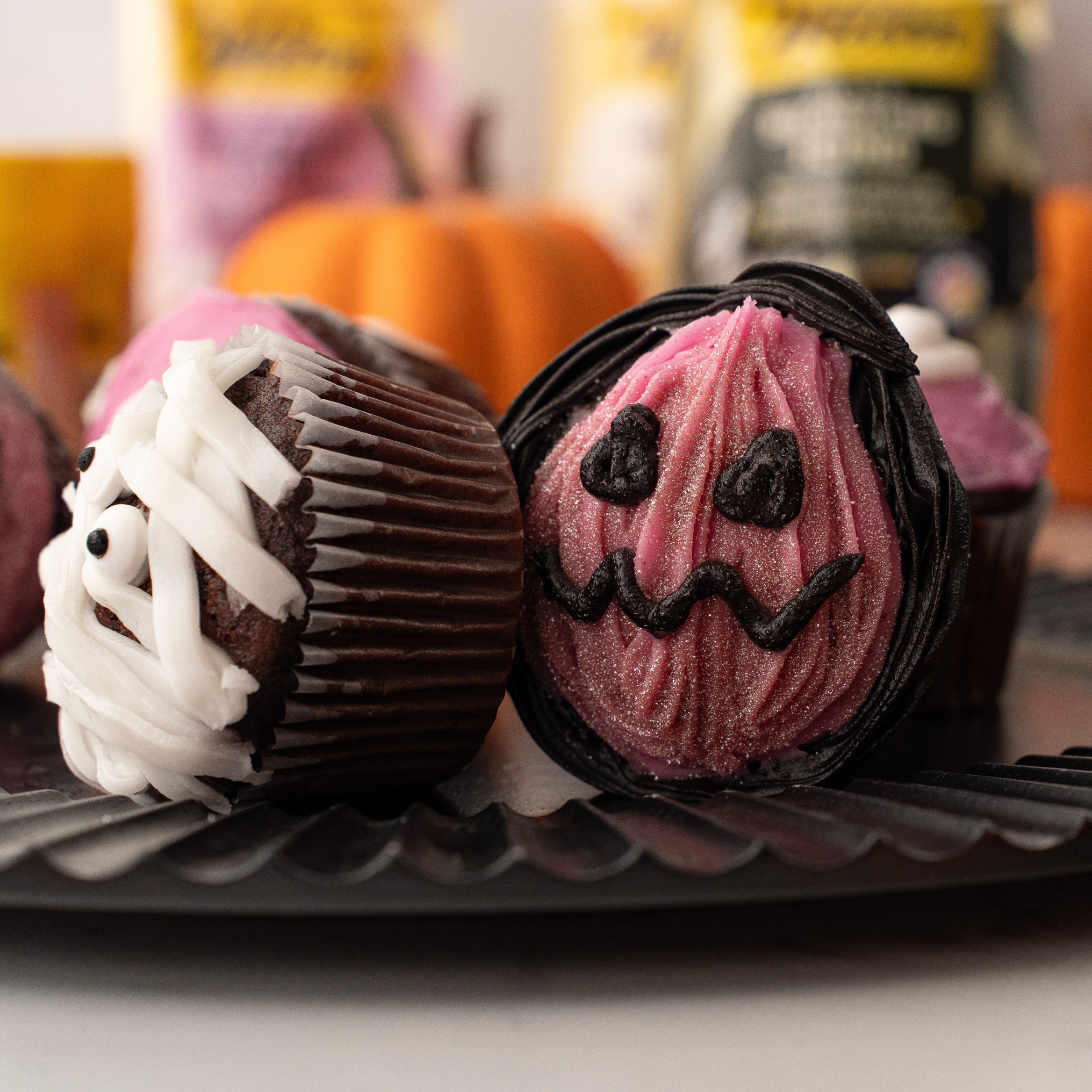 Halloween cupcake decorating ideas