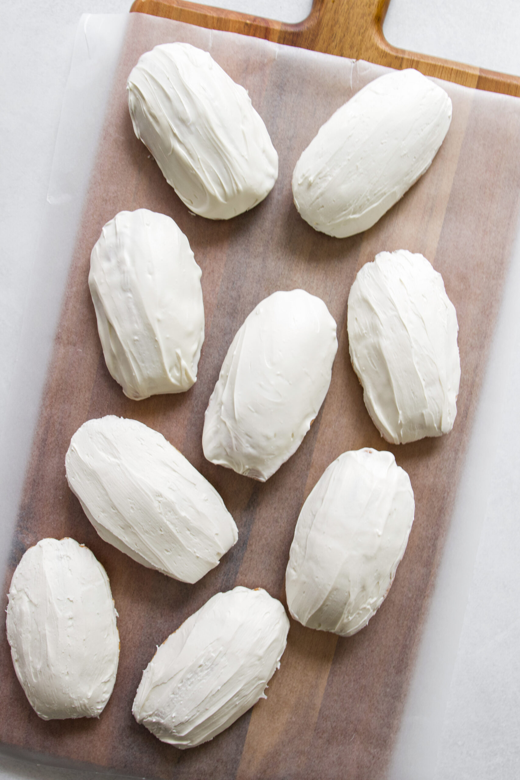 Halloween treats for kids easy: gravestone madeleines