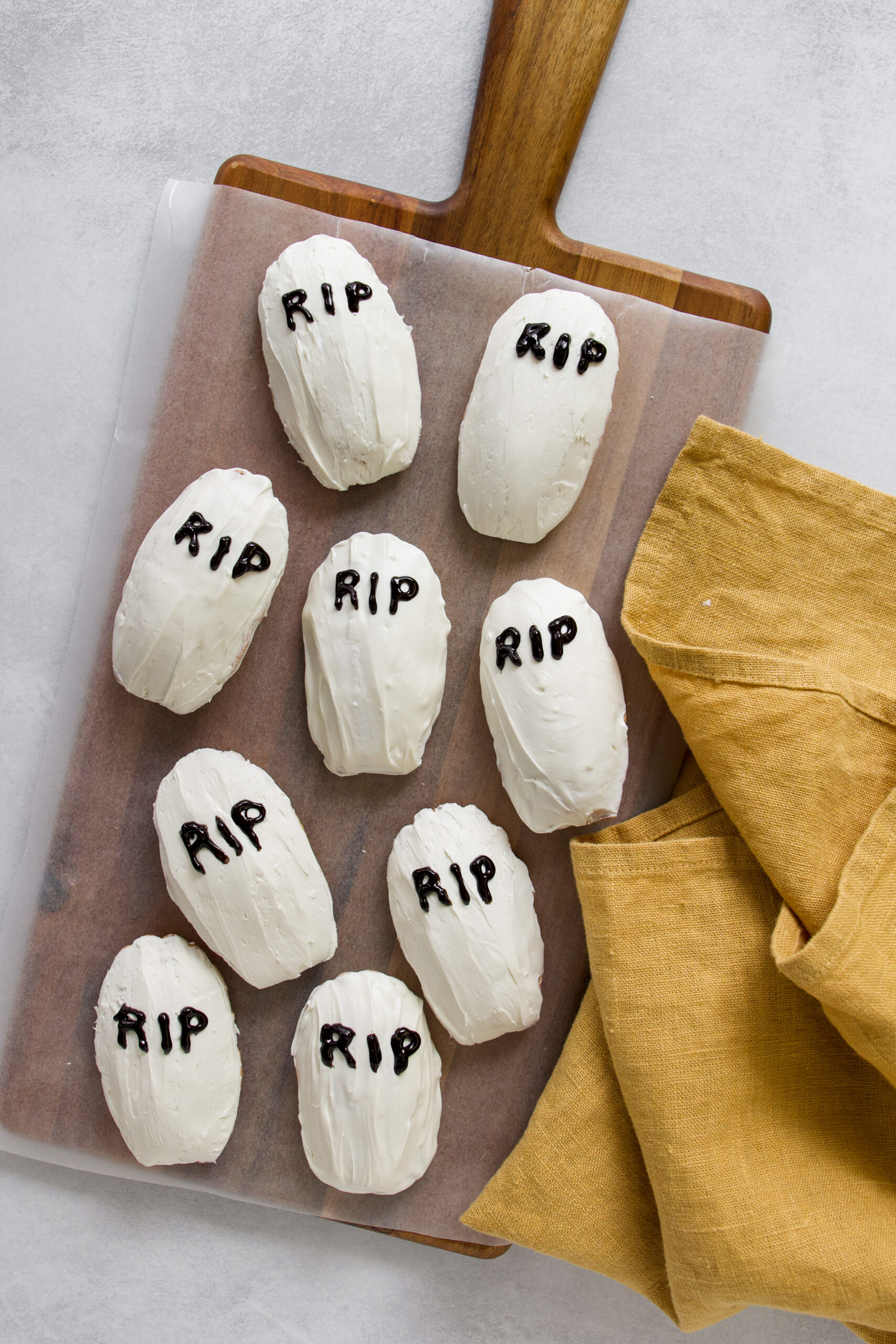 Gravestone Halloween Madeleines (easy fast Halloween treats)