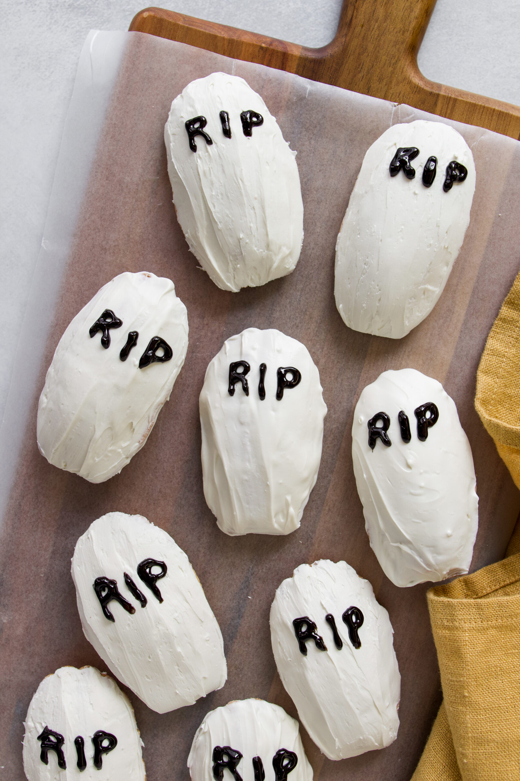 Halloween treats that are easy to make: Gravestone Halloween Madeleines